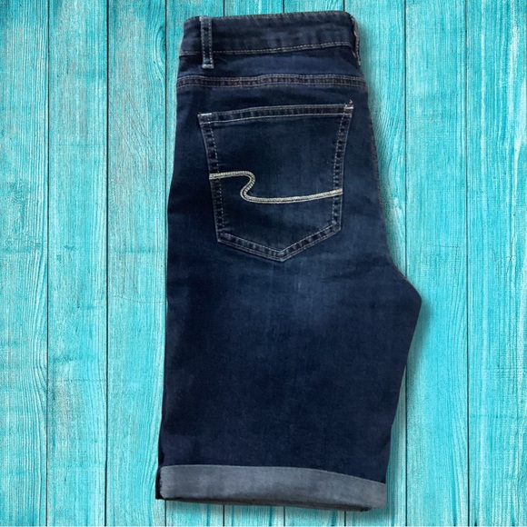 Eighty Two Bermuda Shorts Size 26- Indigo - Picture 3 of 3